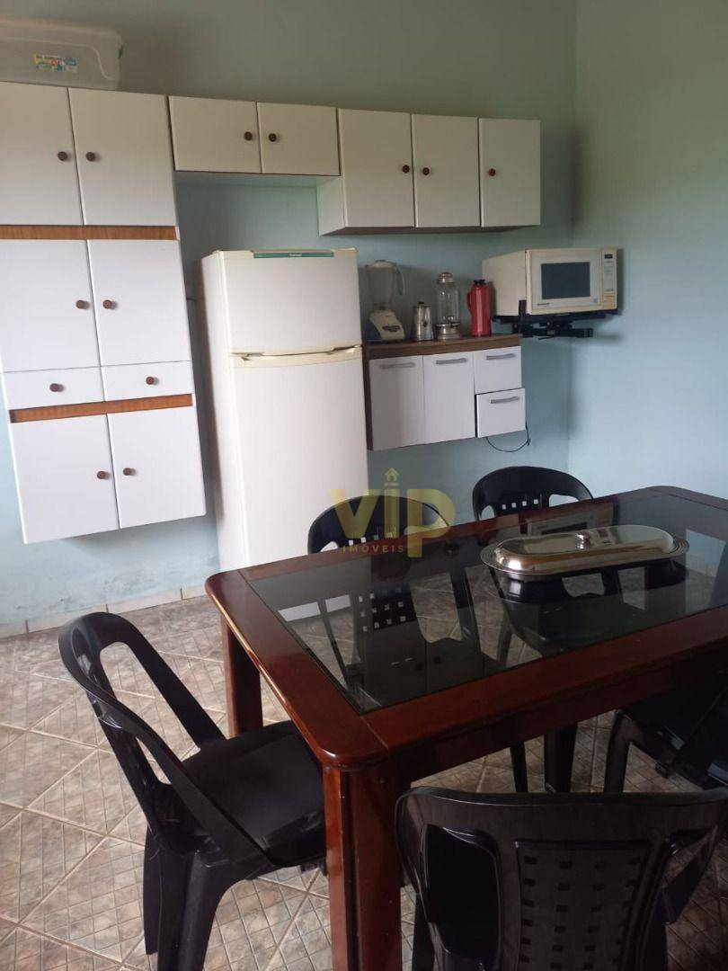 Chácara à venda com 2 quartos, 200m² - Foto 8