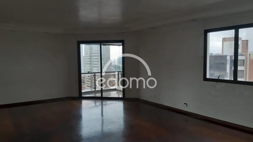 Apartamento para alugar com 4 quartos, 346m² - Foto 4