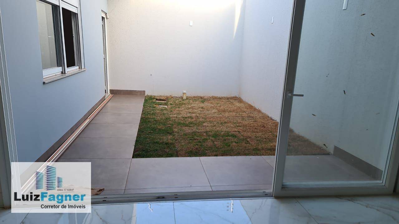 Casa à venda com 3 quartos, 205m² - Foto 20