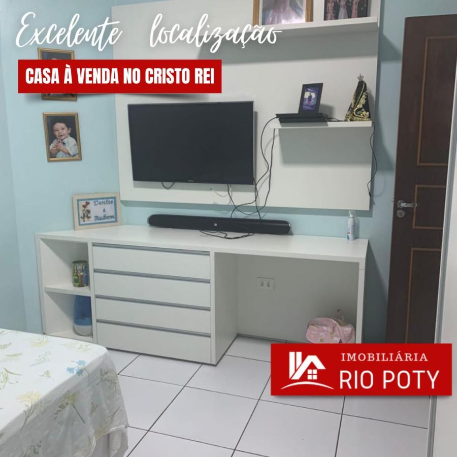 Casa à venda com 4 quartos, 260m² - Foto 12