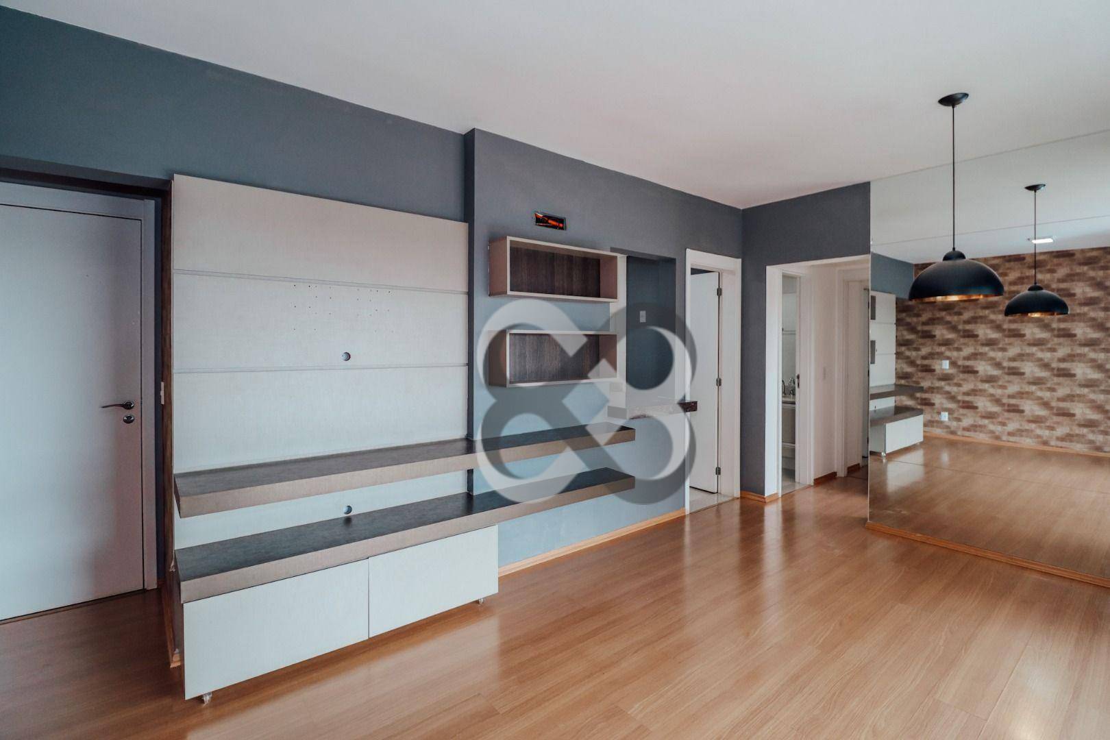 Apartamento à venda com 2 quartos, 70m² - Foto 1