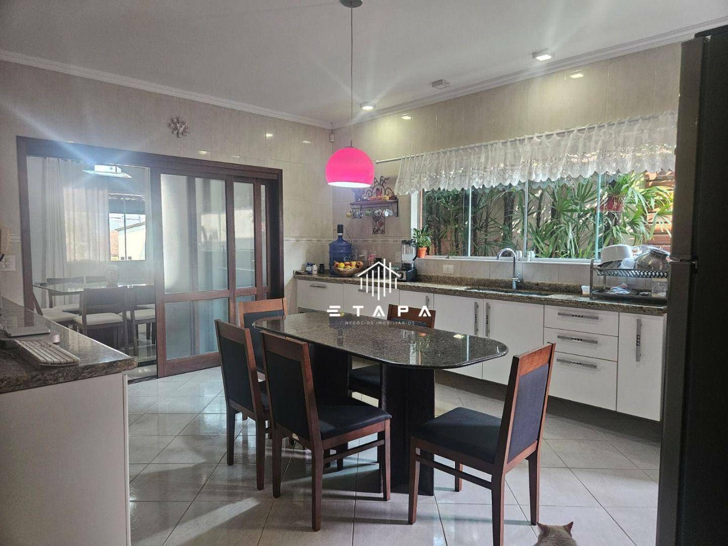 Casa à venda com 4 quartos, 330m² - Foto 28
