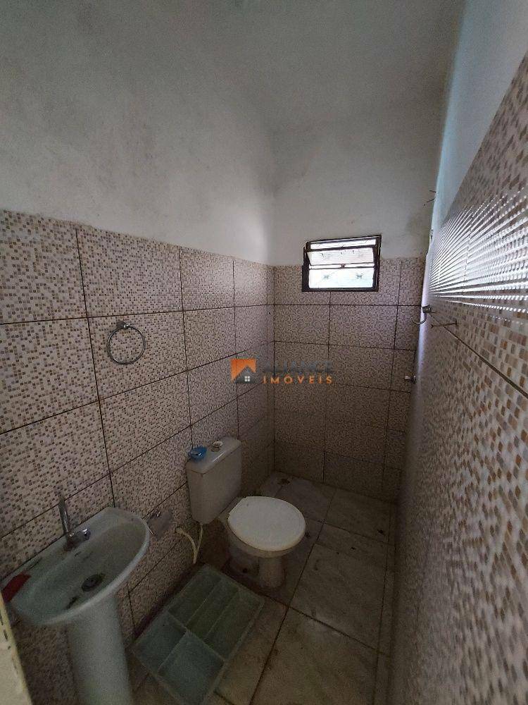 Casa à venda e aluguel com 6 quartos, 200M2 - Foto 4