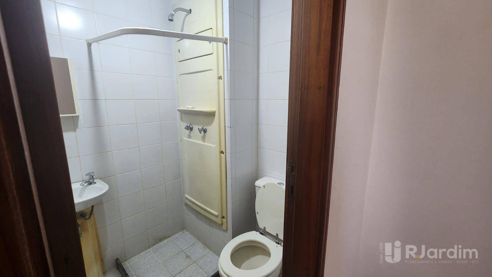 Apartamento para alugar com 3 quartos, 114m² - Foto 12