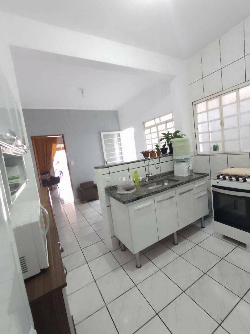 Casa à venda com 2 quartos, 99m² - Foto 31