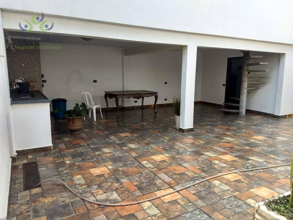 Sobrado para alugar com 3 quartos, 327m² - Foto 37