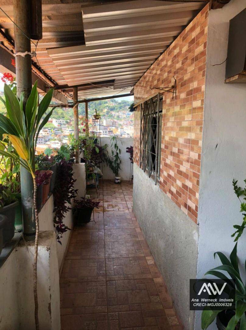 Casa à venda com 9 quartos, 400m² - Foto 40