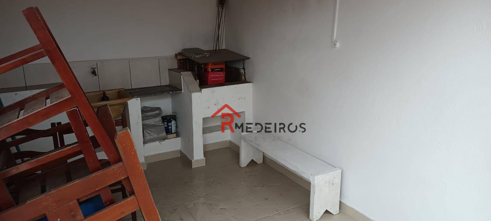 Casa à venda com 3 quartos, 100m² - Foto 17