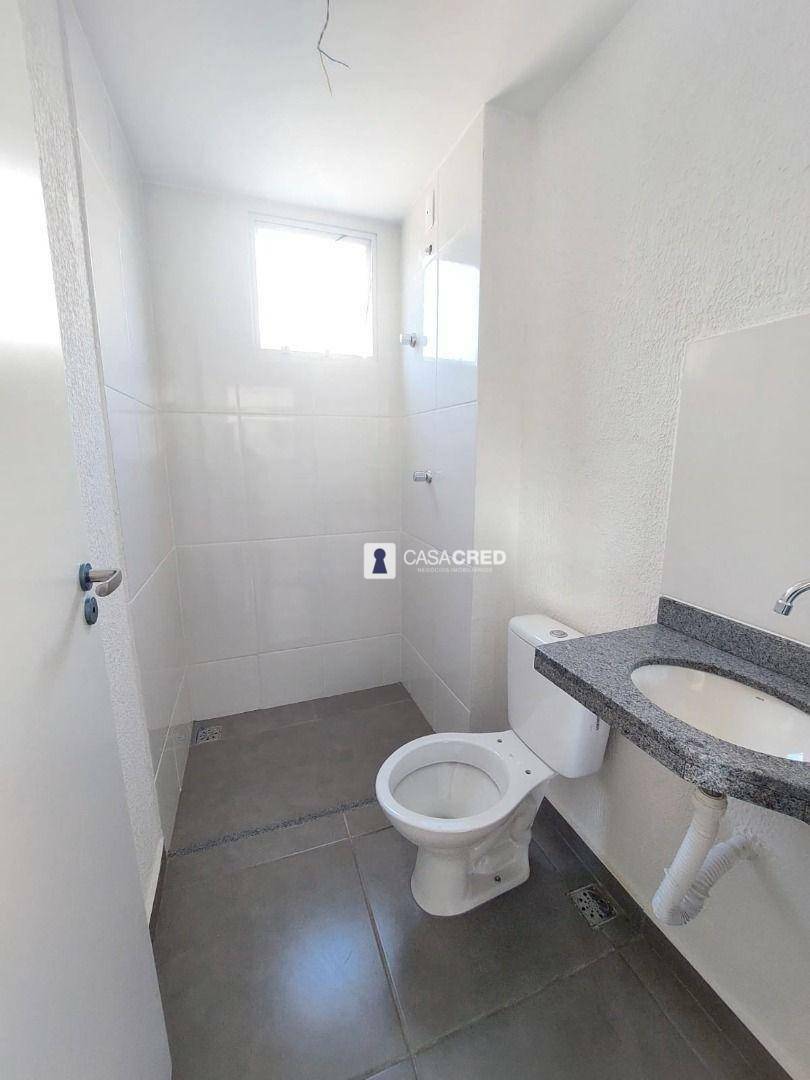 Apartamento para alugar com 2 quartos, 45m² - Foto 4
