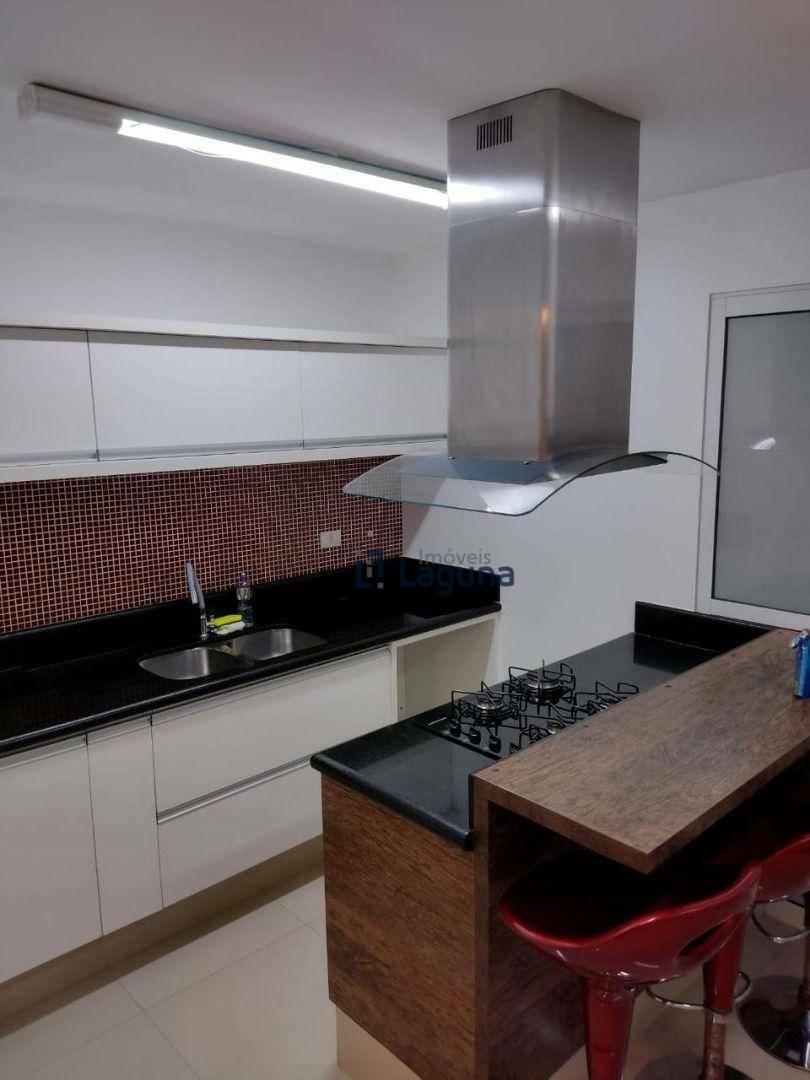 Apartamento para alugar com 3 quartos, 120m² - Foto 5