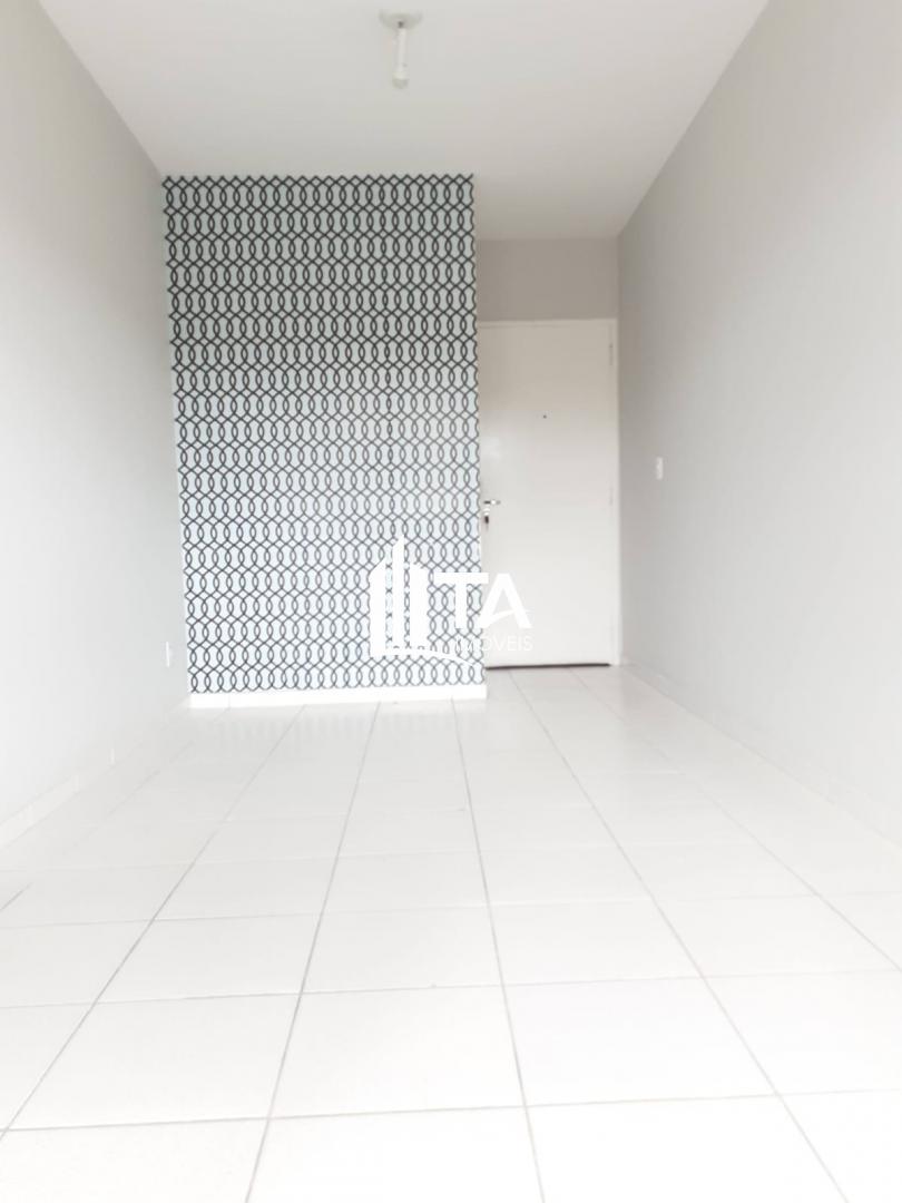 Apartamento à venda com 2 quartos, 49m² - Foto 4