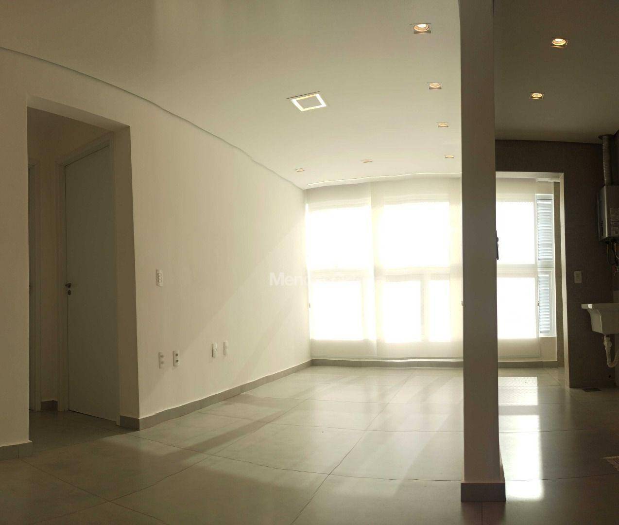 Apartamento à venda com 2 quartos, 61m² - Foto 2