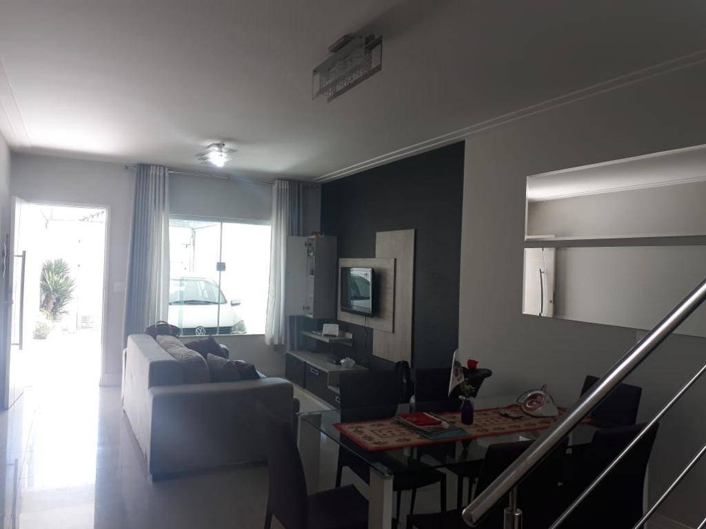 Sobrado à venda com 3 quartos, 127m² - Foto 4