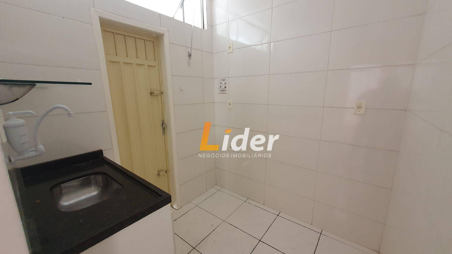 Apartamento à venda com 2 quartos, 40m² - Foto 12