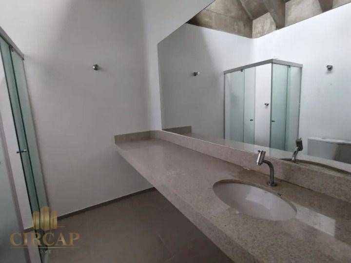 Casa para alugar com 9 quartos, 373m² - Foto 23
