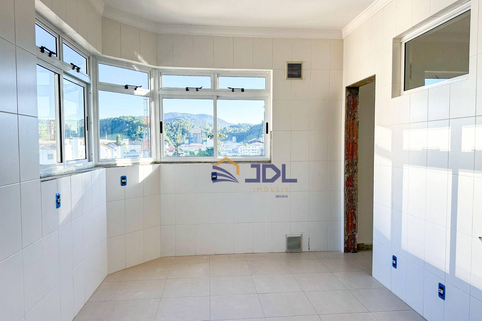 Apartamento à venda com 3 quartos, 295m² - Foto 10