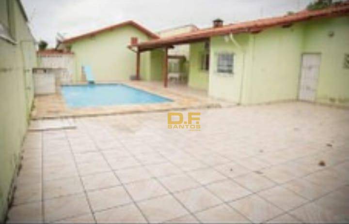 Casa à venda com 5 quartos, 200m² - Foto 1