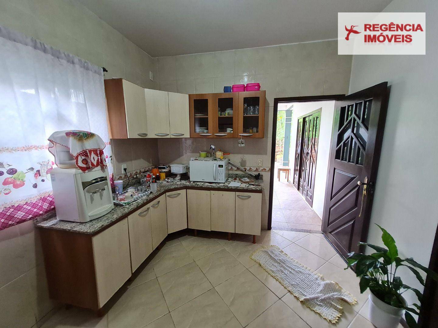 Casa à venda com 4 quartos, 211m² - Foto 5