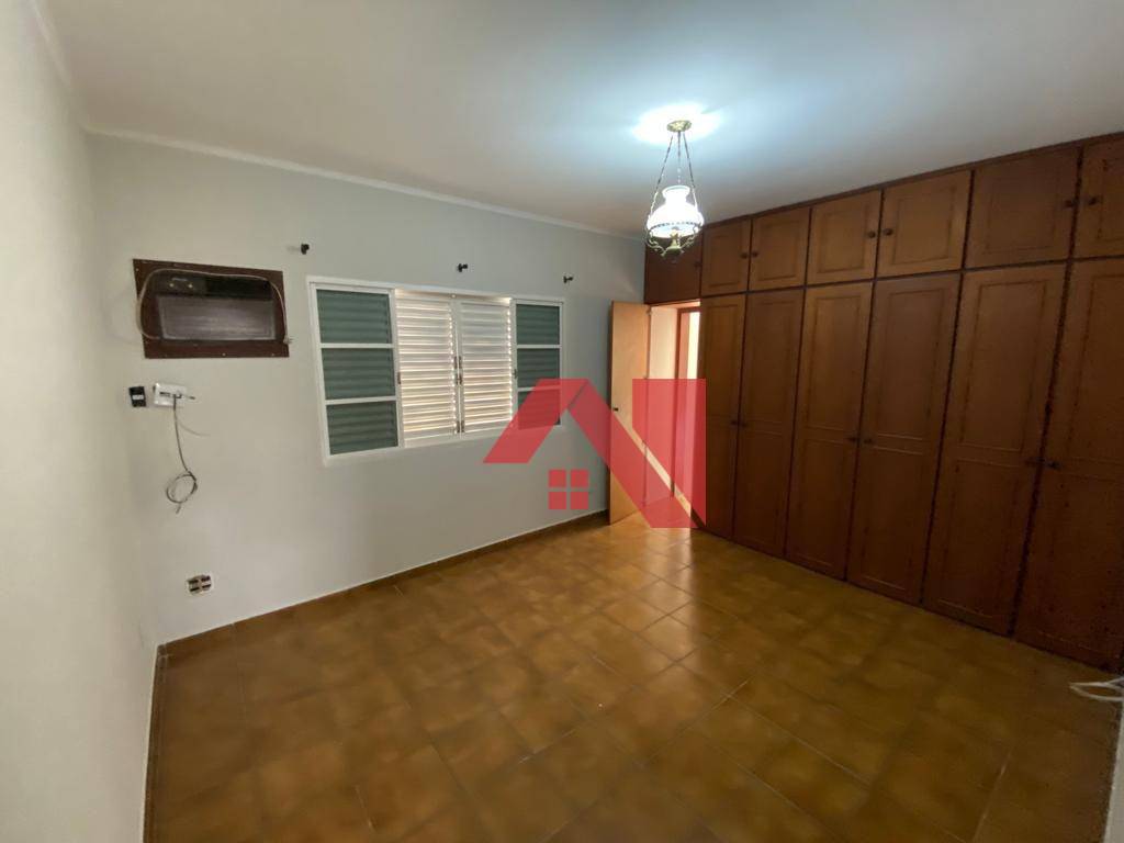 Casa à venda com 3 quartos, 277m² - Foto 10