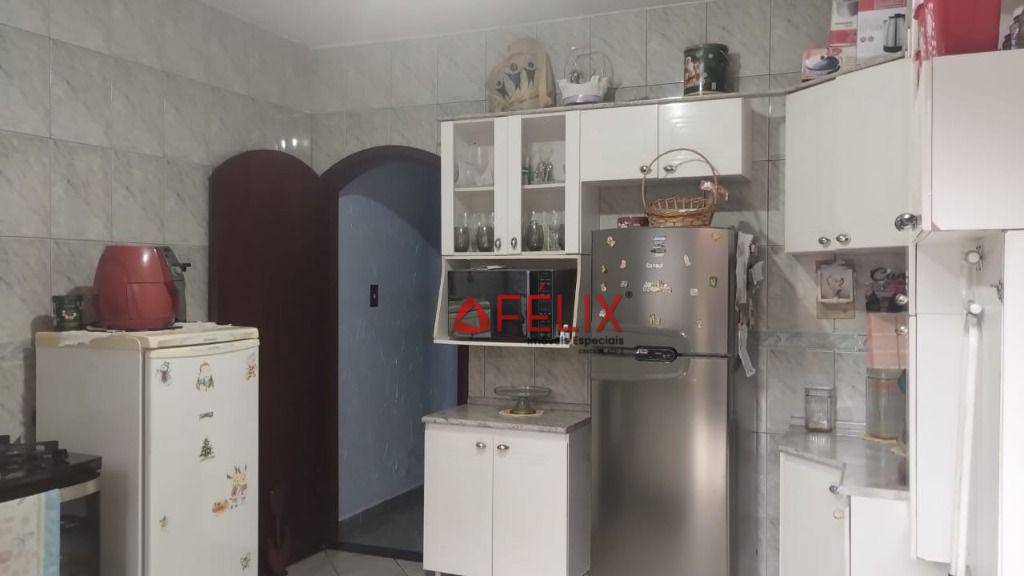 Sobrado, 3 quartos, 200 m² - Foto 5