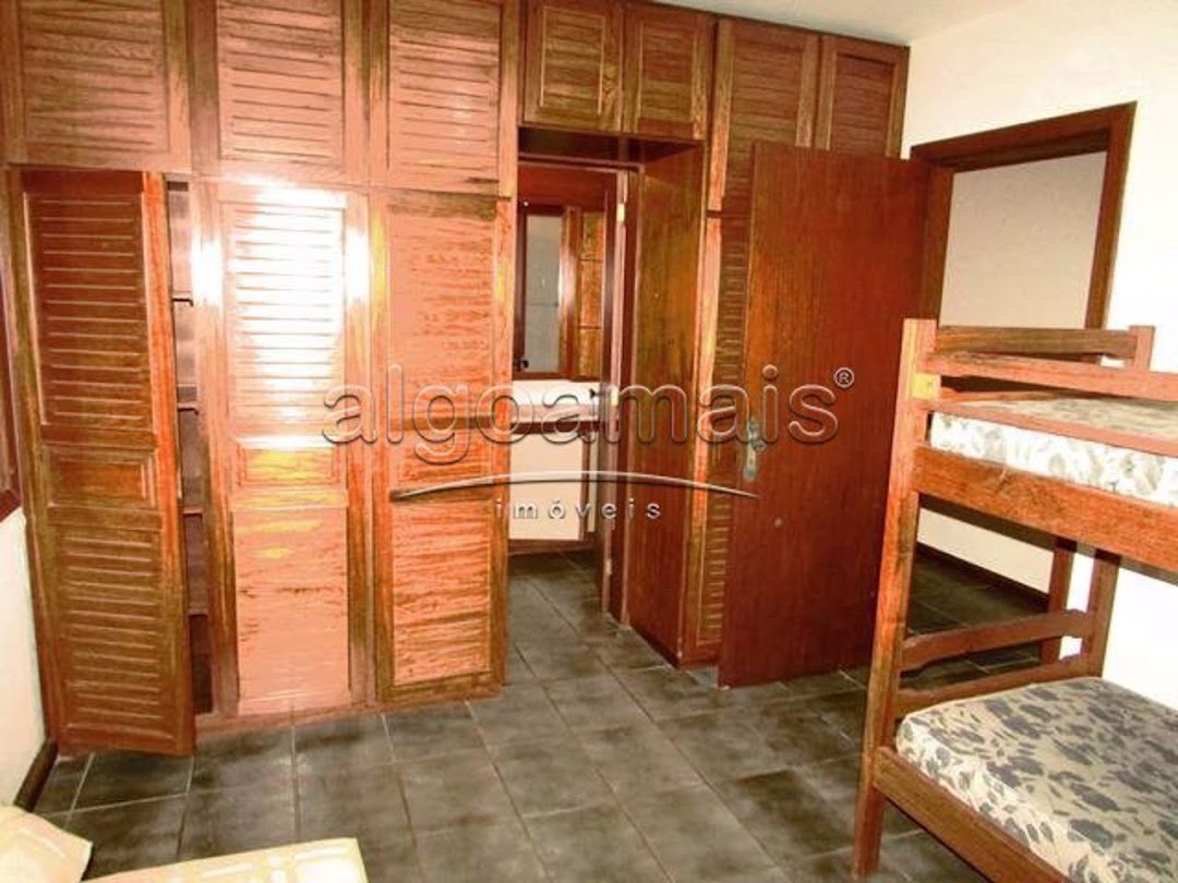 Casa à venda com 4 quartos, 346m² - Foto 15