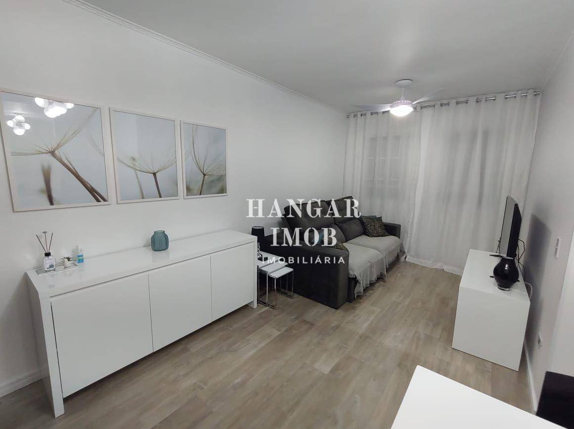 Apartamento à venda com 3 quartos, 70m² - Foto 1