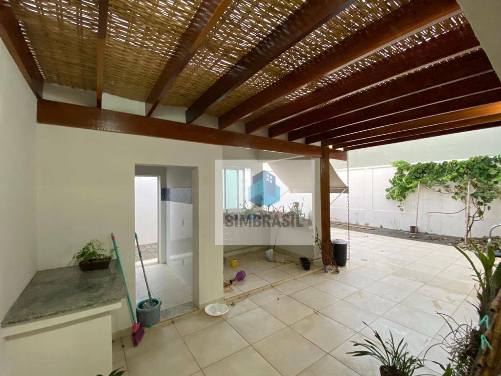 Casa à venda com 3 quartos, 190m² - Foto 8