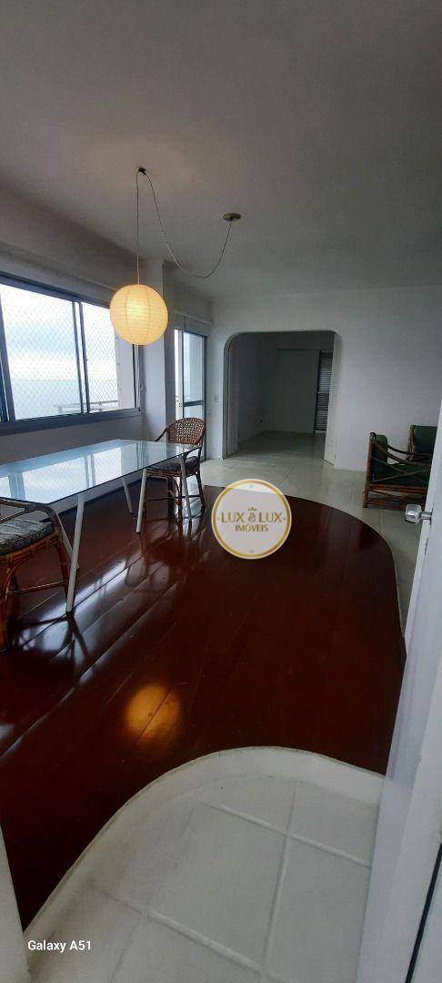 Apartamento para alugar com 3 quartos, 270m² - Foto 5