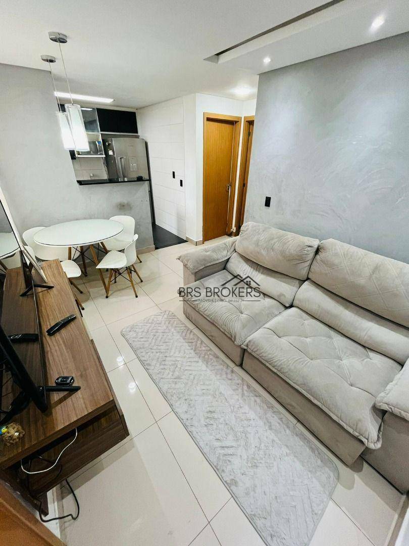 Apartamento à venda com 2 quartos, 38m² - Foto 4