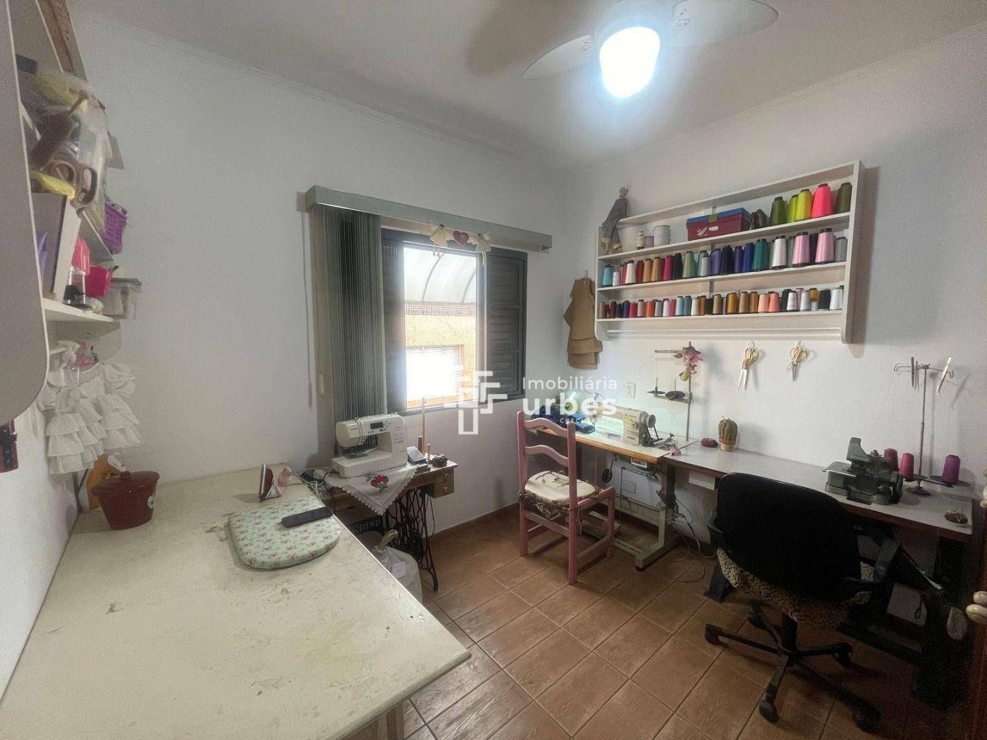 Casa à venda com 3 quartos, 208m² - Foto 33