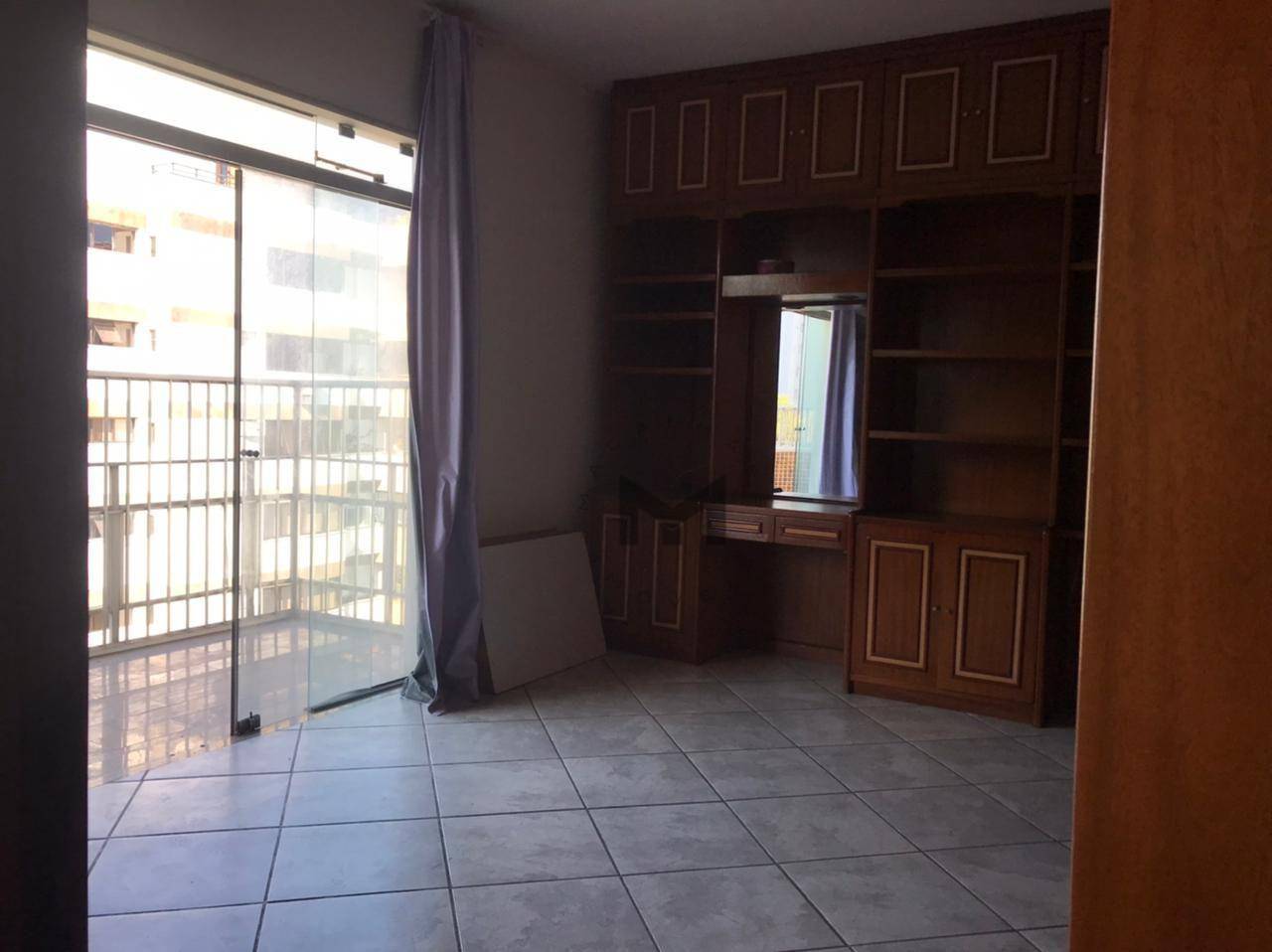 Apartamento à venda com 3 quartos, 145m² - Foto 8