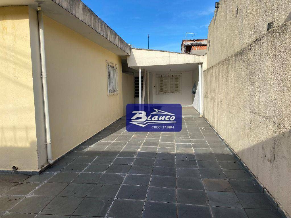 Casa à venda com 3 quartos, 101m² - Foto 8