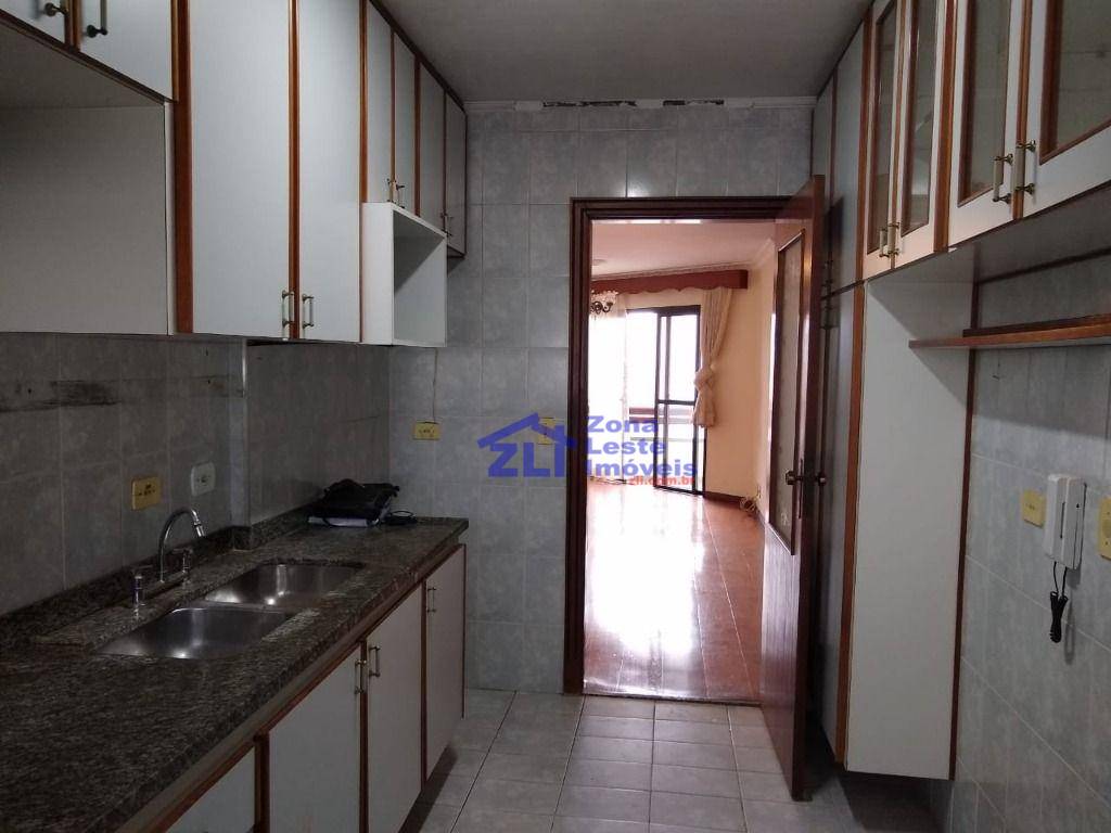 Apartamento à venda com 3 quartos, 115m² - Foto 2