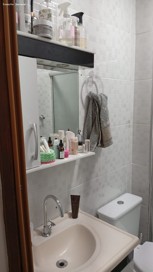 Apartamento à venda com 2 quartos, 62m² - Foto 2