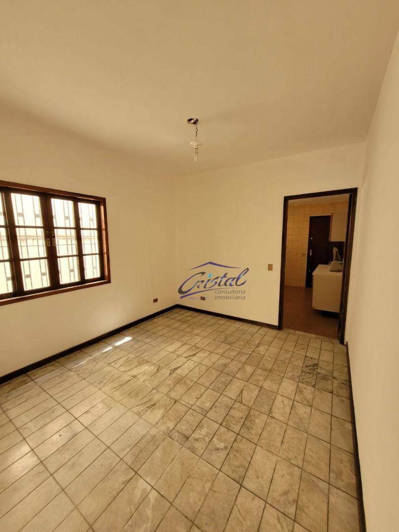 Casa à venda com 3 quartos, 180m² - Foto 3