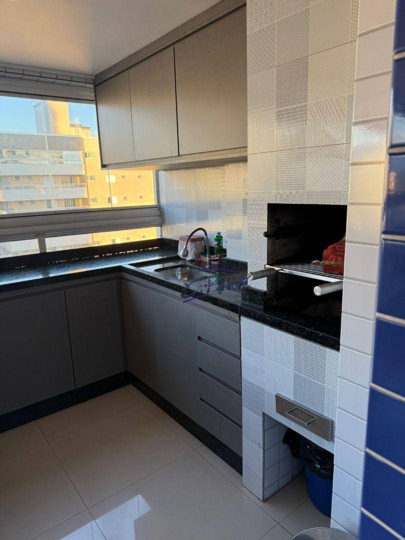 Apartamento à venda com 3 quartos, 135m² - Foto 14