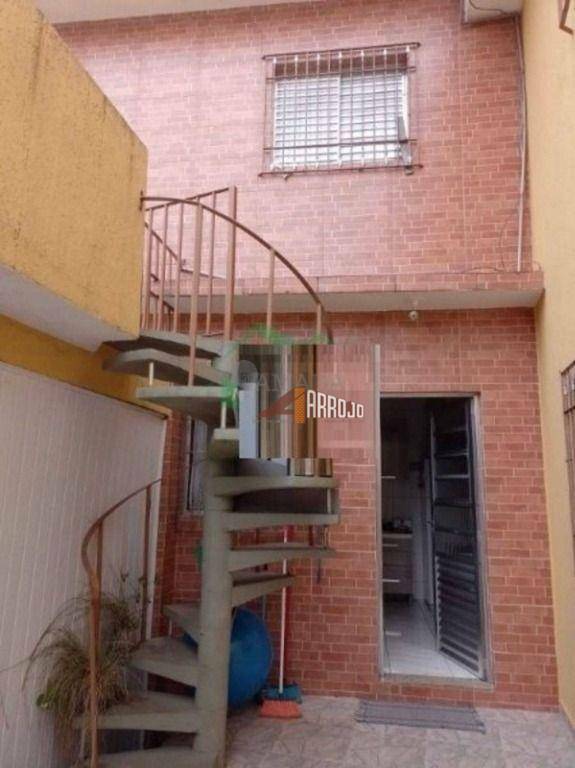 Sobrado à venda com 3 quartos, 100m² - Foto 5