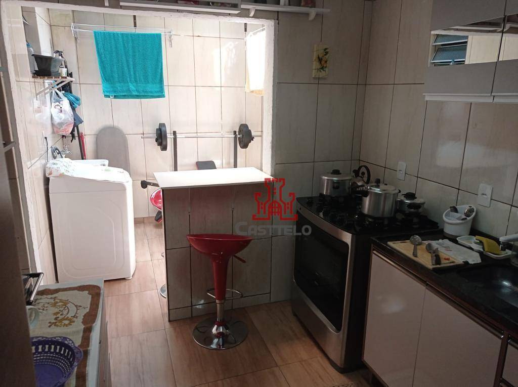 Sobrado à venda com 3 quartos, 70m² - Foto 13