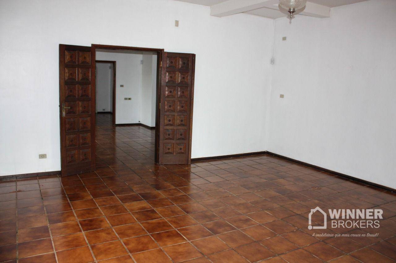 Sobrado à venda com 6 quartos, 480m² - Foto 4