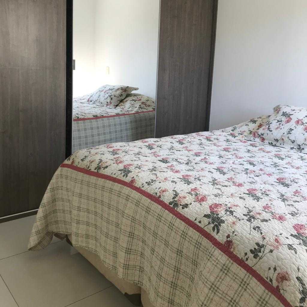 Apartamento à venda com 2 quartos, 110m² - Foto 2