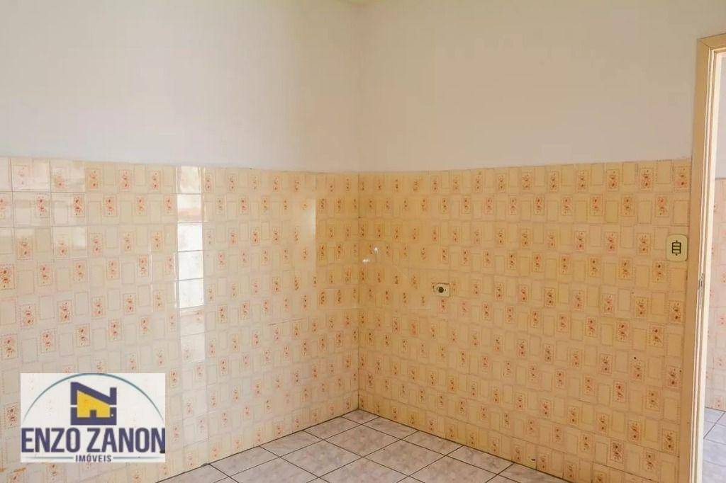 Casa para alugar com 3 quartos, 226m² - Foto 11