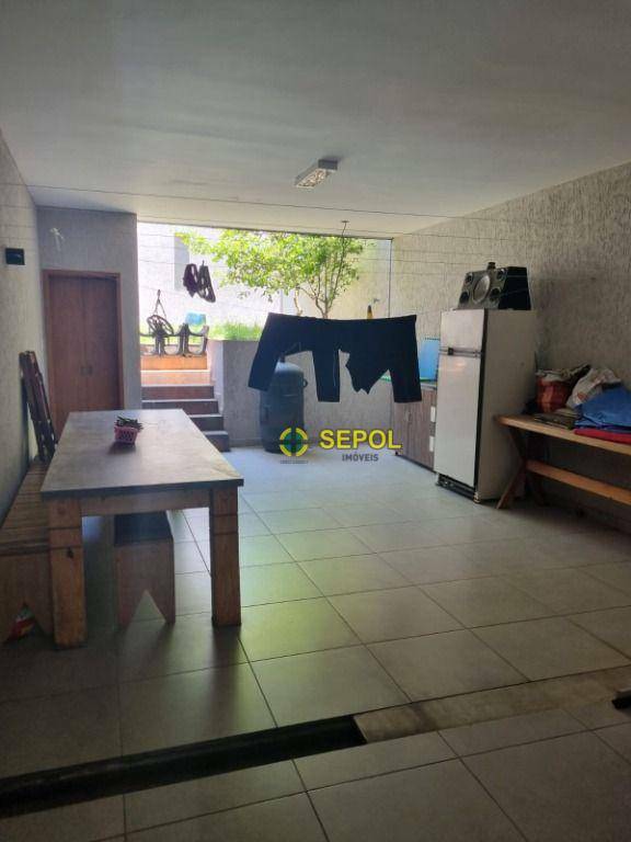 Sobrado à venda com 3 quartos, 300m² - Foto 3