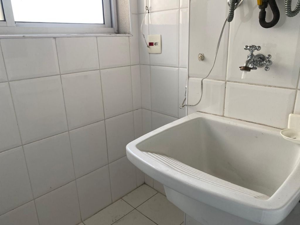 Apartamento à venda e aluguel com 2 quartos, 75m² - Foto 6