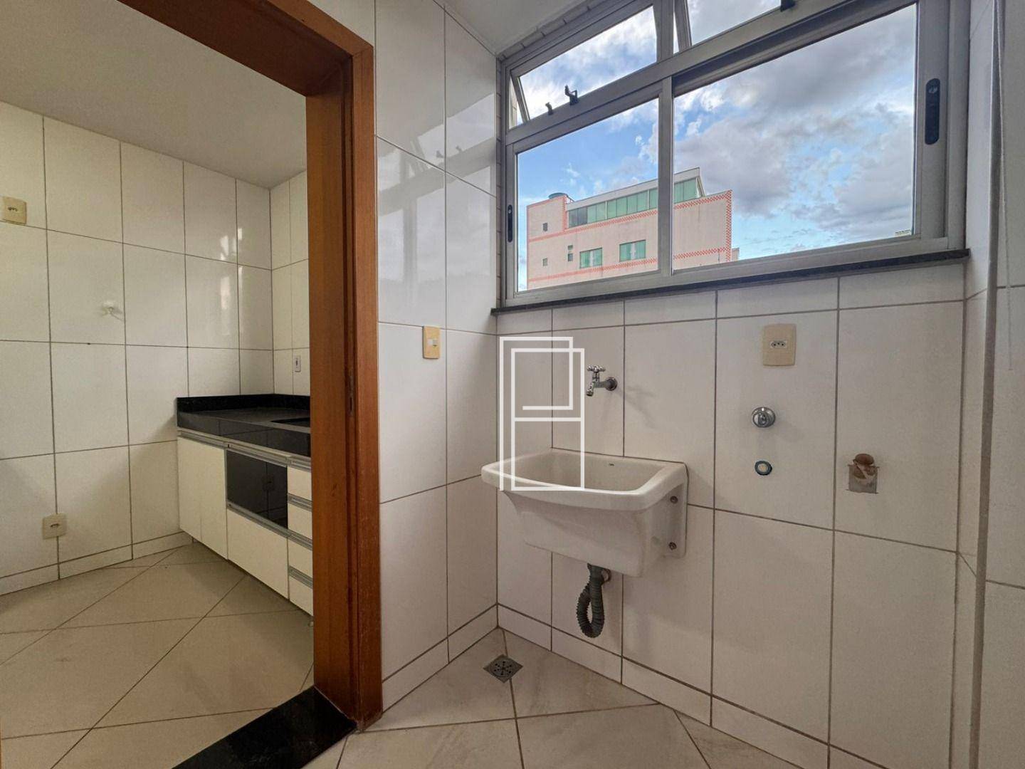 Apartamento à venda com 3 quartos, 95m² - Foto 8