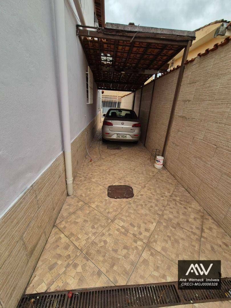 Casa à venda com 4 quartos, 320m² - Foto 40