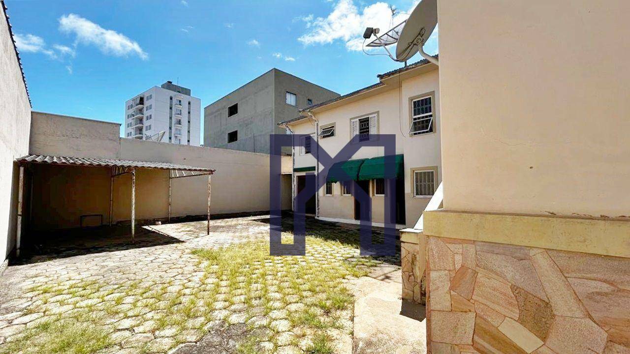 Casa à venda com 6 quartos, 283m² - Foto 20