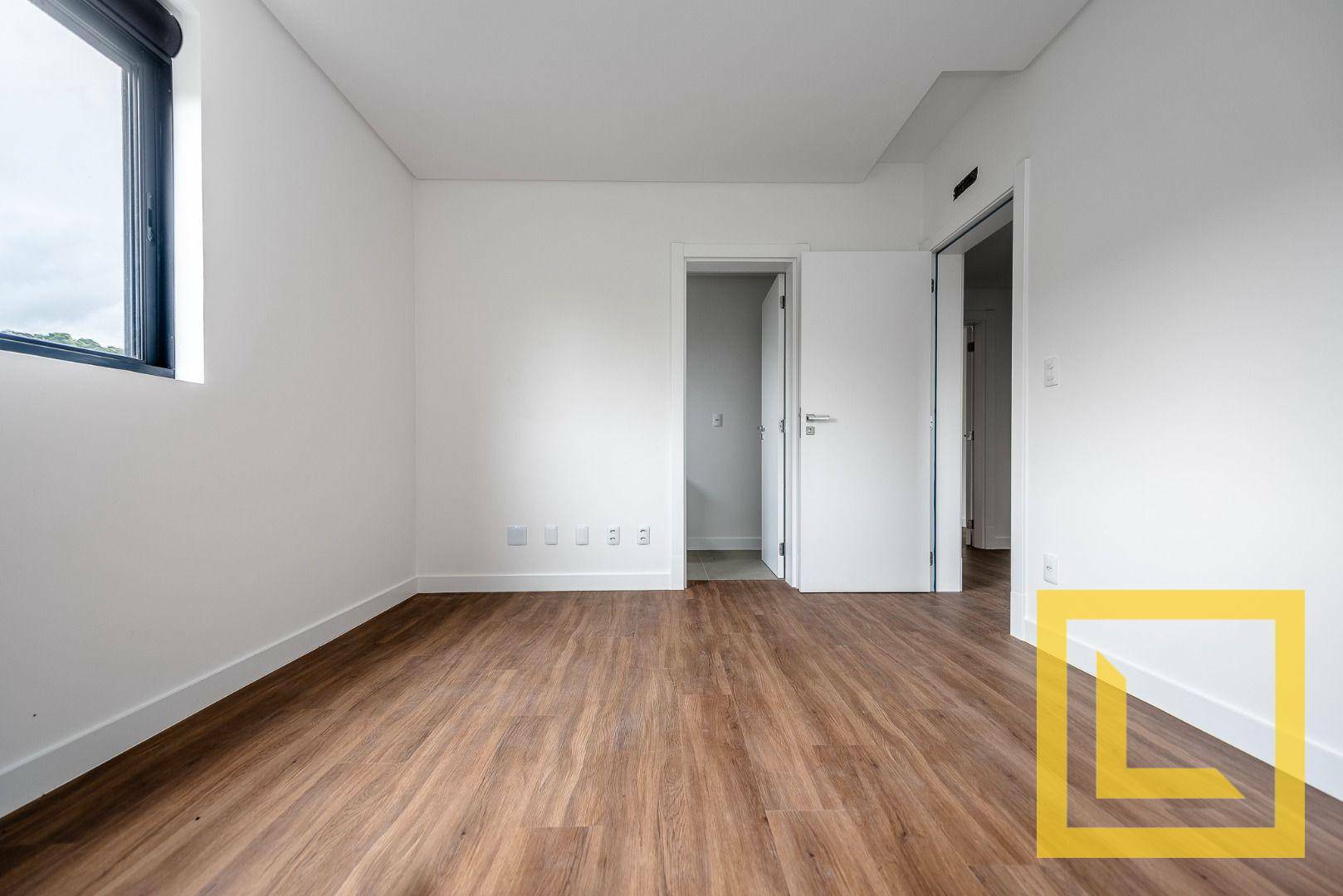 Apartamento à venda com 3 quartos, 170m² - Foto 6