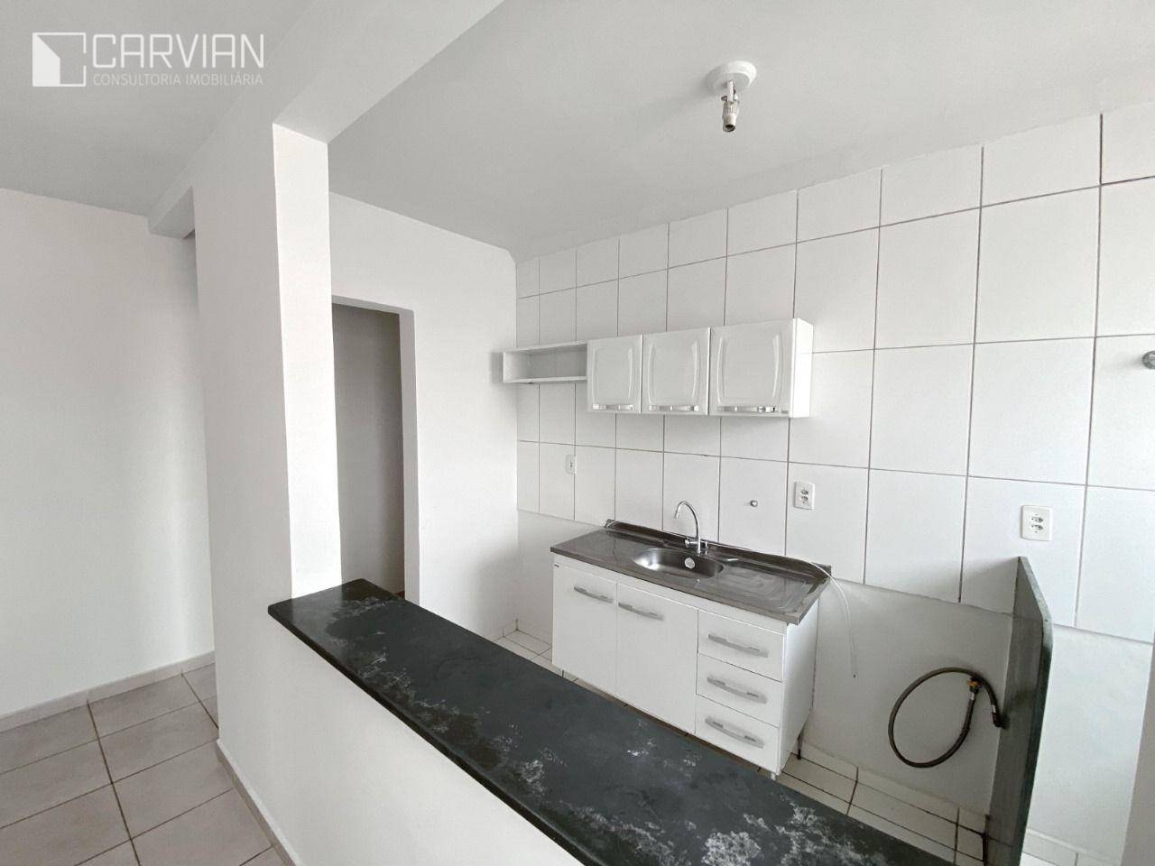 Apartamento à venda com 2 quartos, 45m² - Foto 3