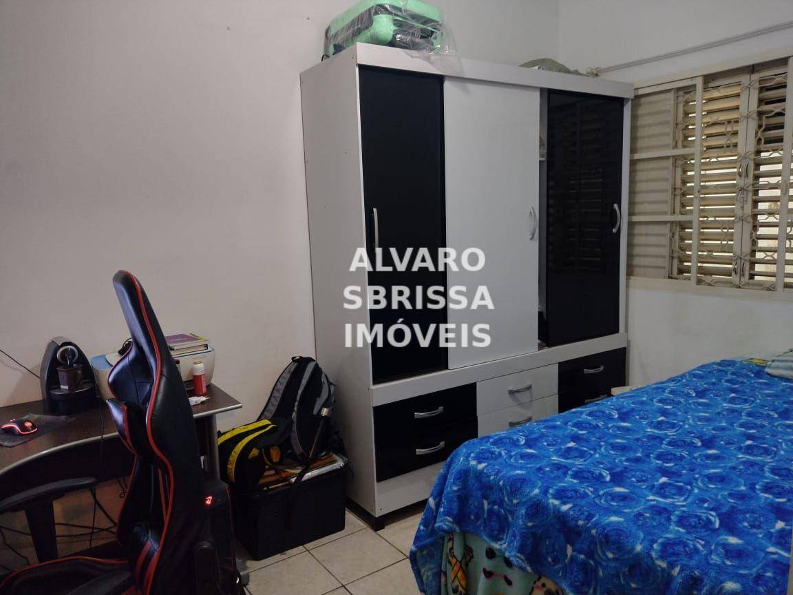 Casa à venda com 3 quartos, 211m² - Foto 21