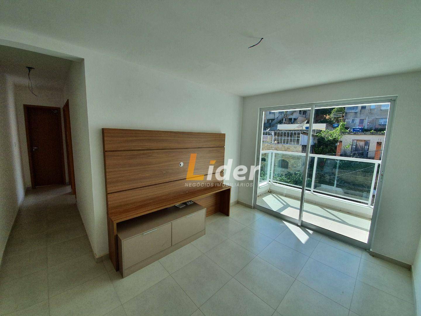 Apartamento à venda com 2 quartos, 60m² - Foto 4